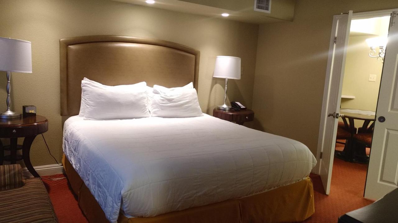 Suites At Jockey Club ラスベガス エクステリア 写真