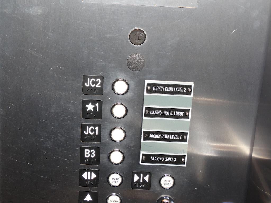 Suites At Jockey Club ラスベガス エクステリア 写真